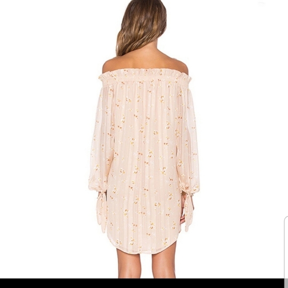 WAYF Off Shoulder Floral Dress NWT - Picture 2 of 8